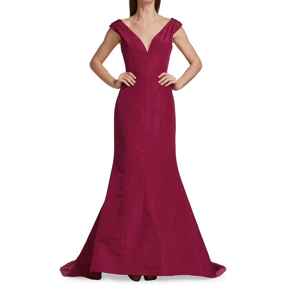 CAROLINA HERRERA OFF THE SHOULDER V-Neck GOWN